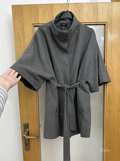 H&M sivi kratki kaput/pončo