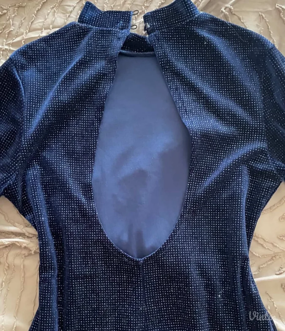 Teget svetlucava haljina