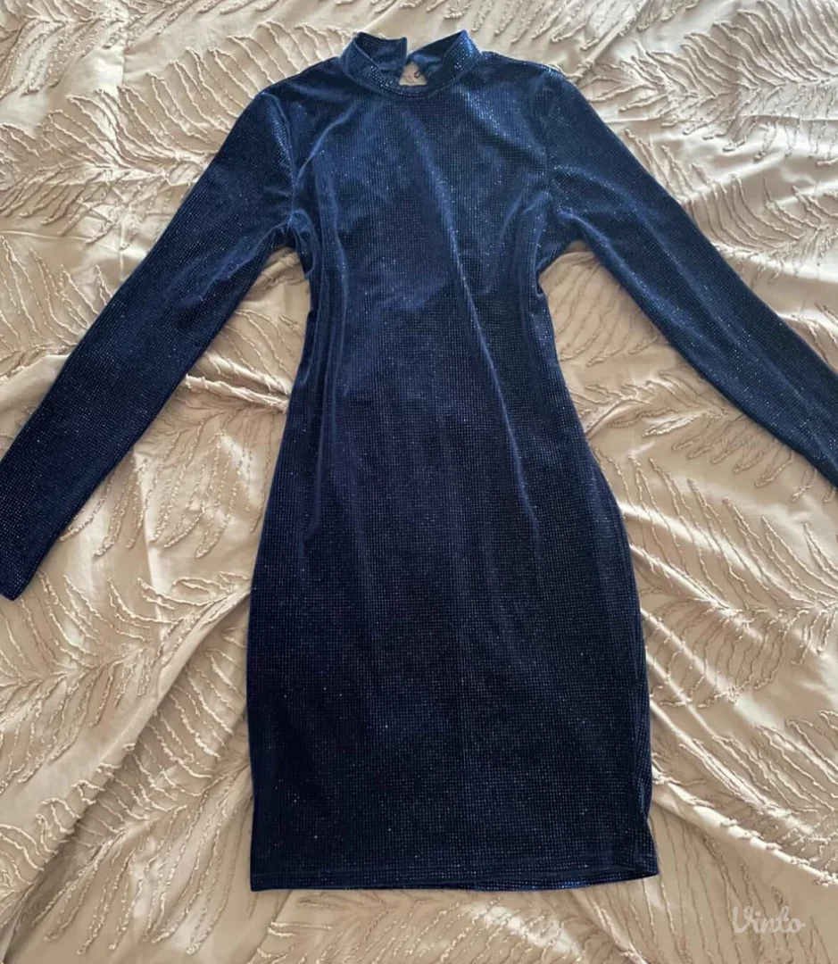 Teget svetlucava haljina