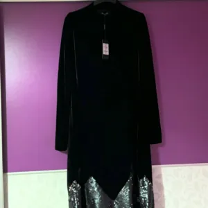 Ballary plišana haljina