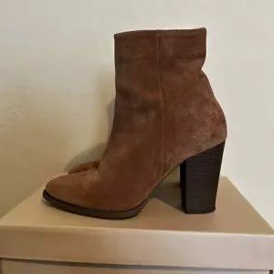 Noa Noir kožne čizme