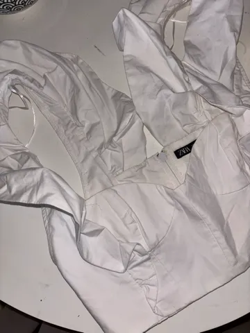 Zara korset top sa kalner rukavima
