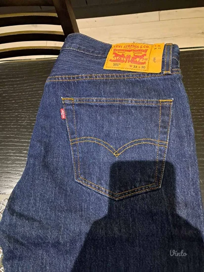 Levis farmerice