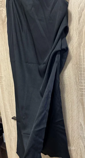 Shein crna suknja NOVA