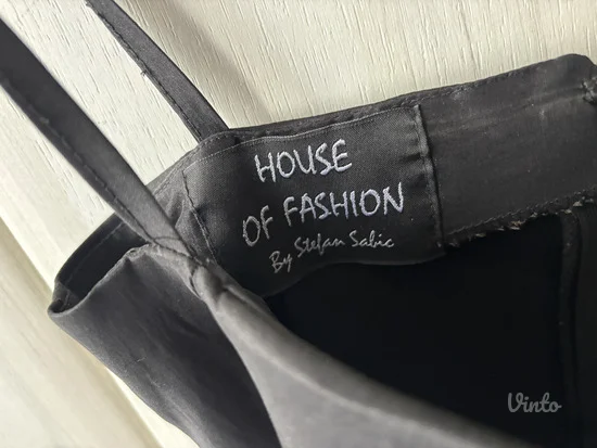 Stefan Šabić crna haljina