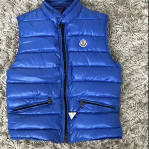 moncler prsluk original