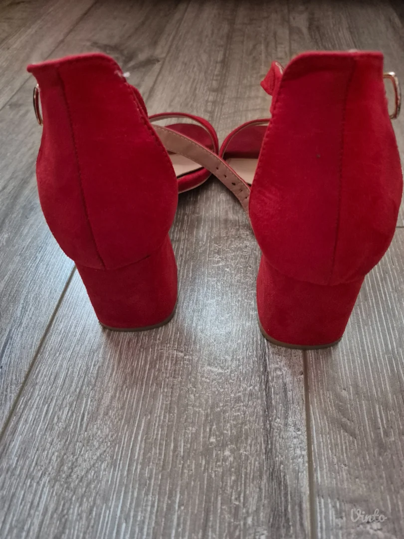 DeeZee crvene sandale