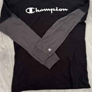 Champion - zenski duks