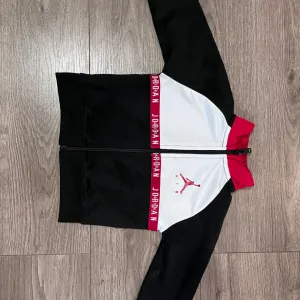 Jordan trenerka za bebe