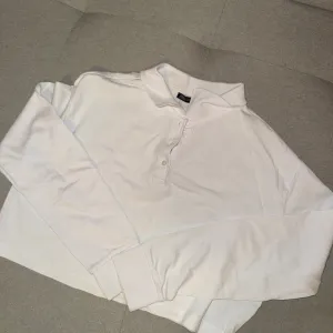 Zara bluza na dugmiće