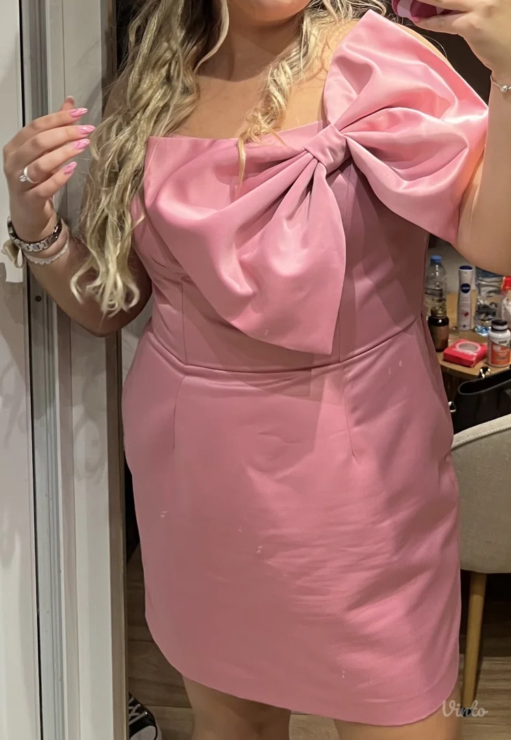 Haljina od brokata lila boja