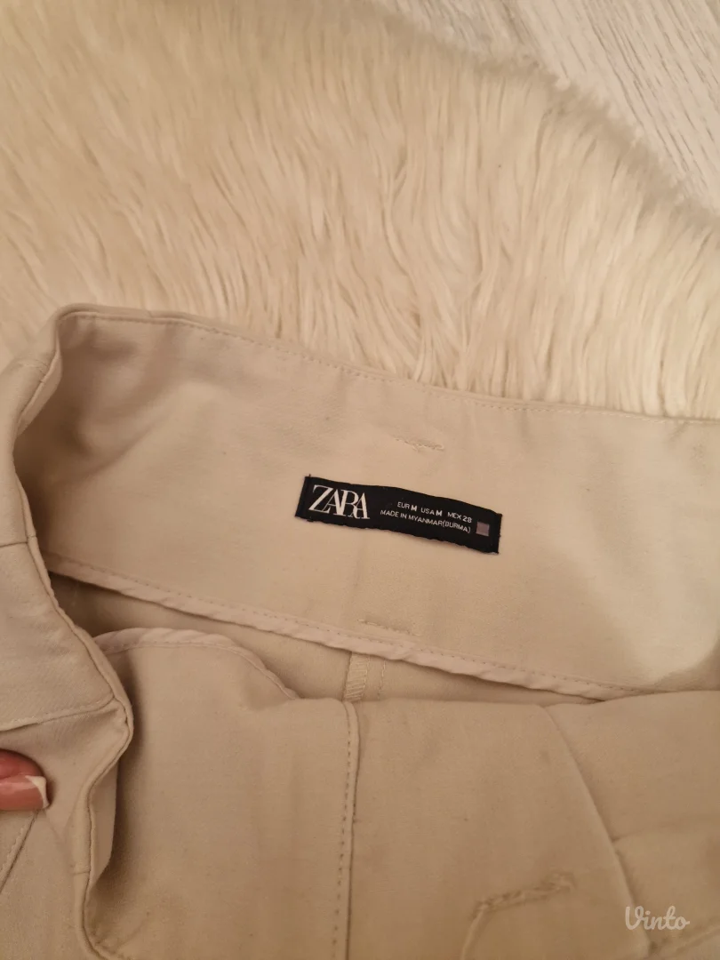 Zara pantalone