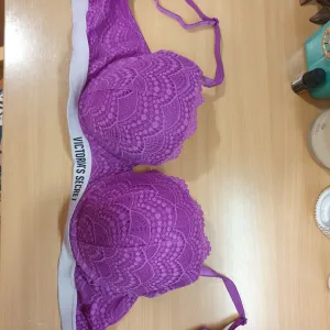 Victoria's secret brushalter