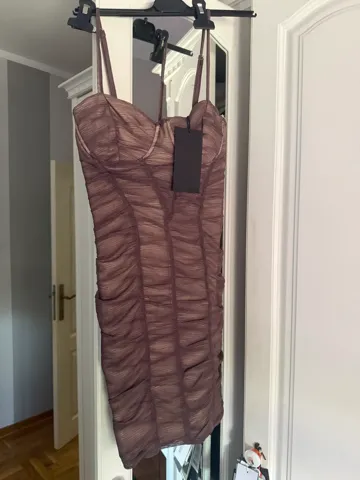 Bershka haljina- NOVO