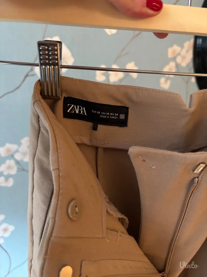 Zara pantalone