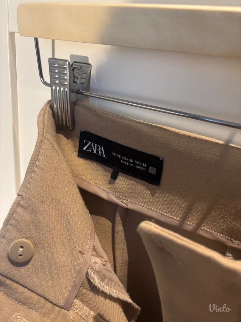Zara pantalone
