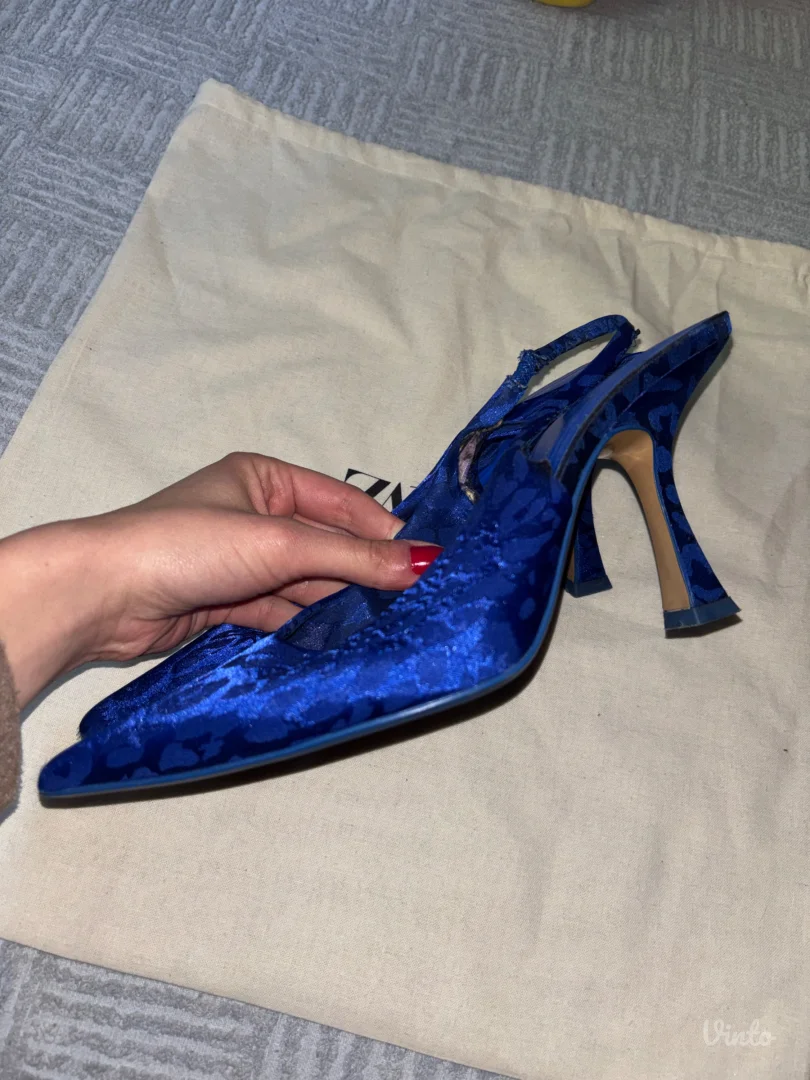 Zara stikle