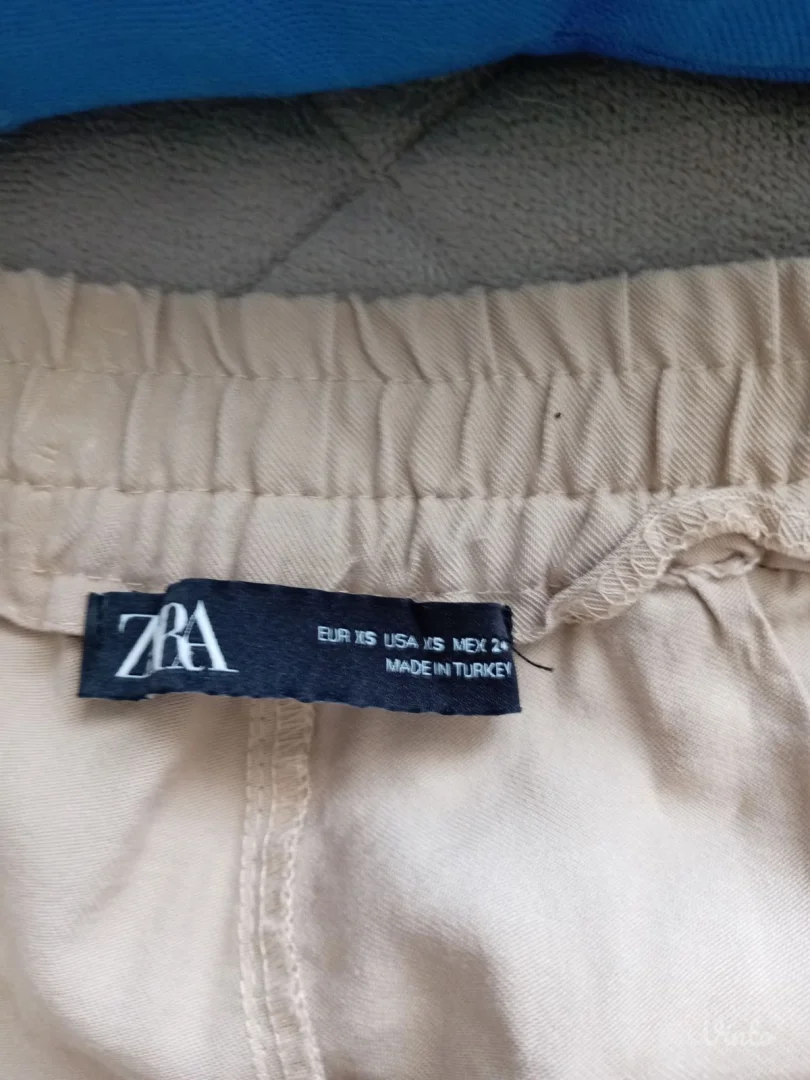 Zara pantalone