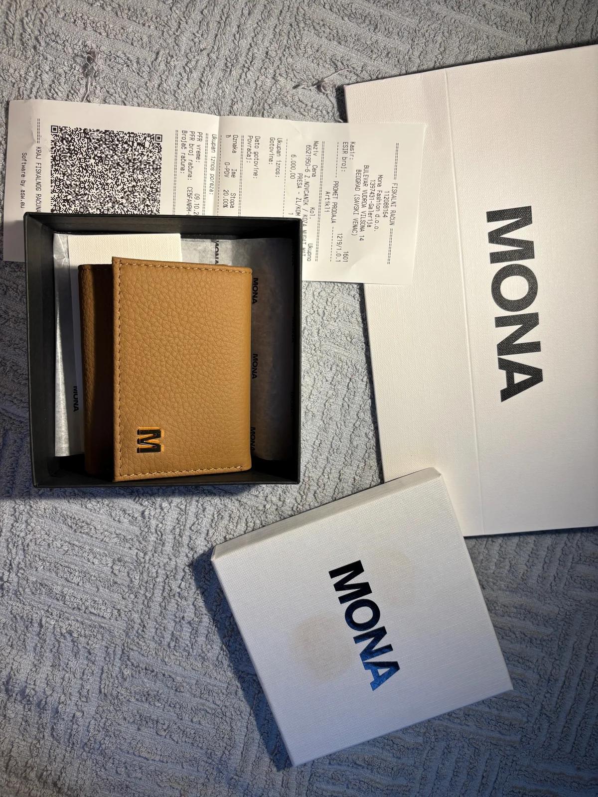 Mona novcanik