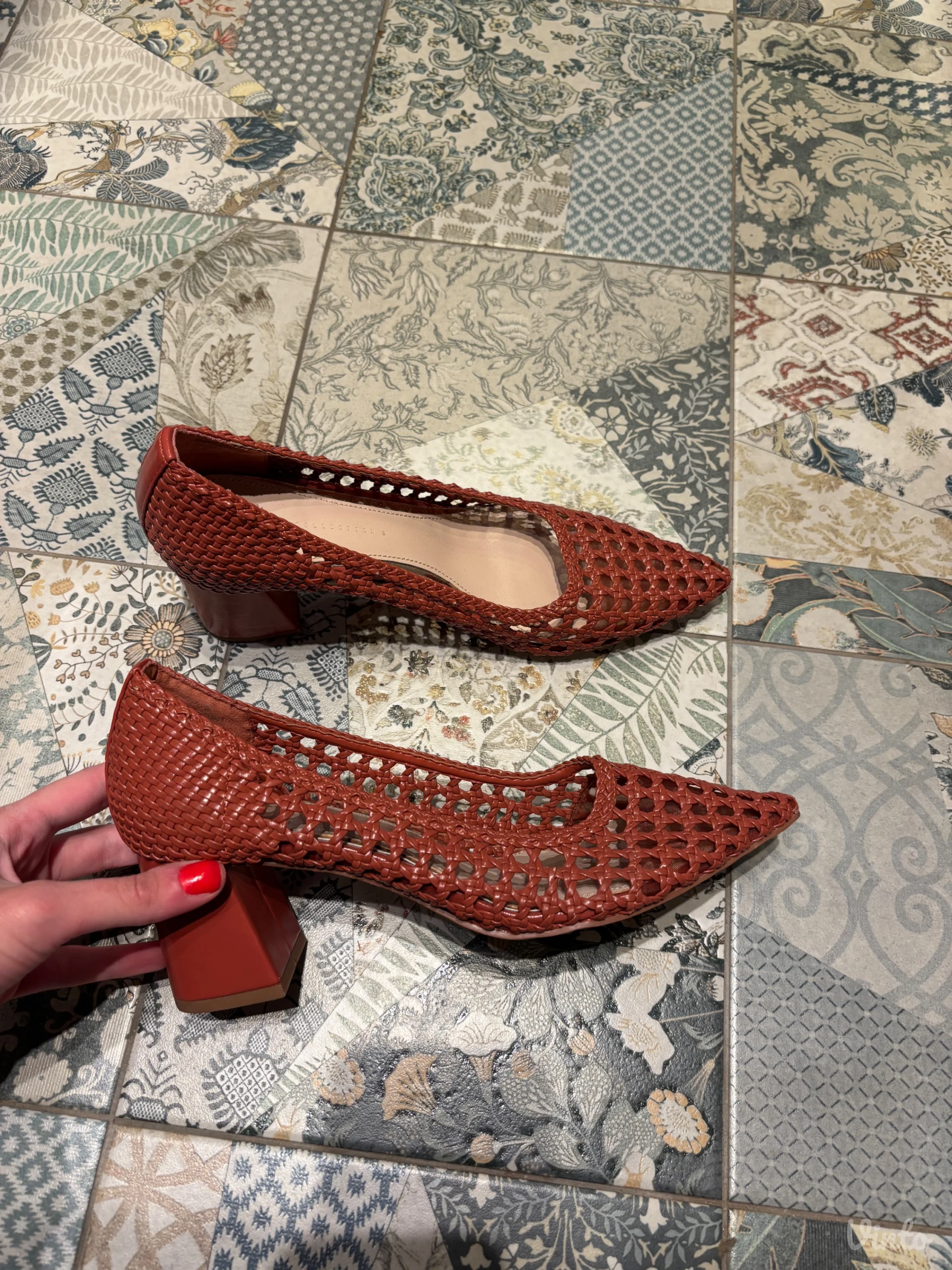 Zara stikle NOVO