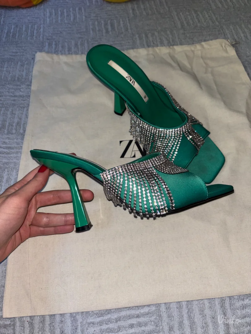 Zara stikle