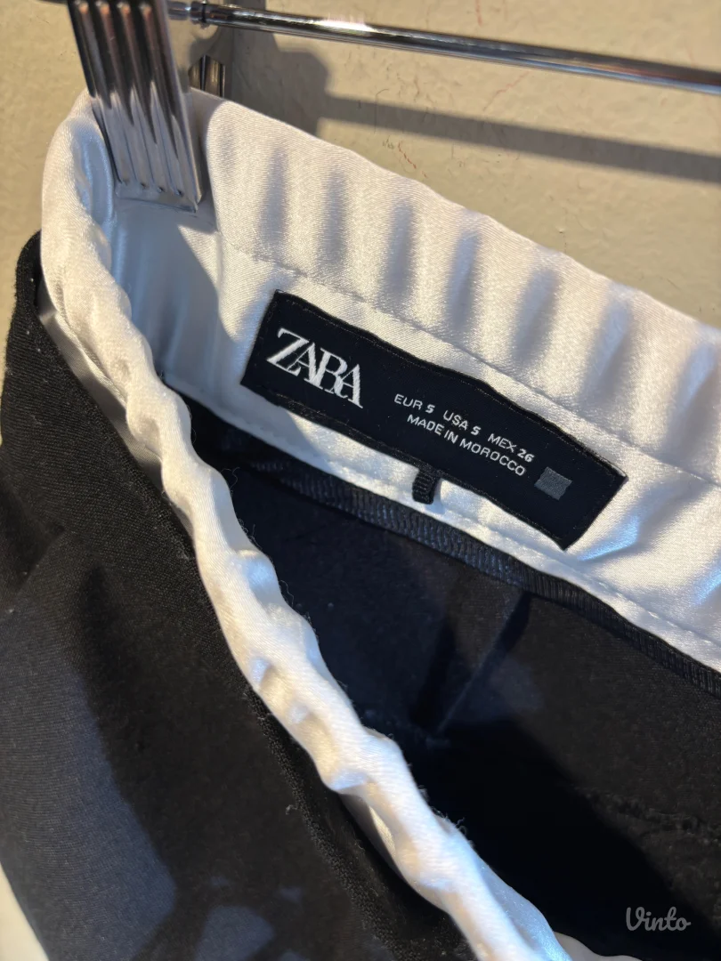 Zara pantalone