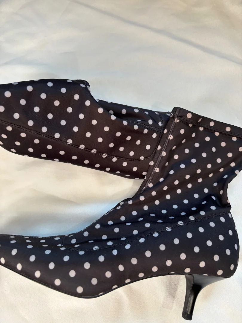 Zara cizme na stiklu