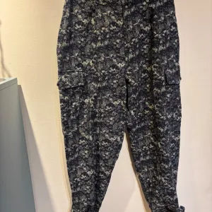 Zara pantalone