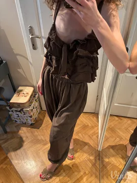Zara komplet nov