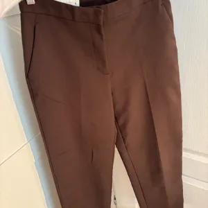 Zara pantalone