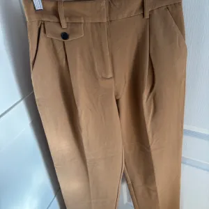 Zara pantalone