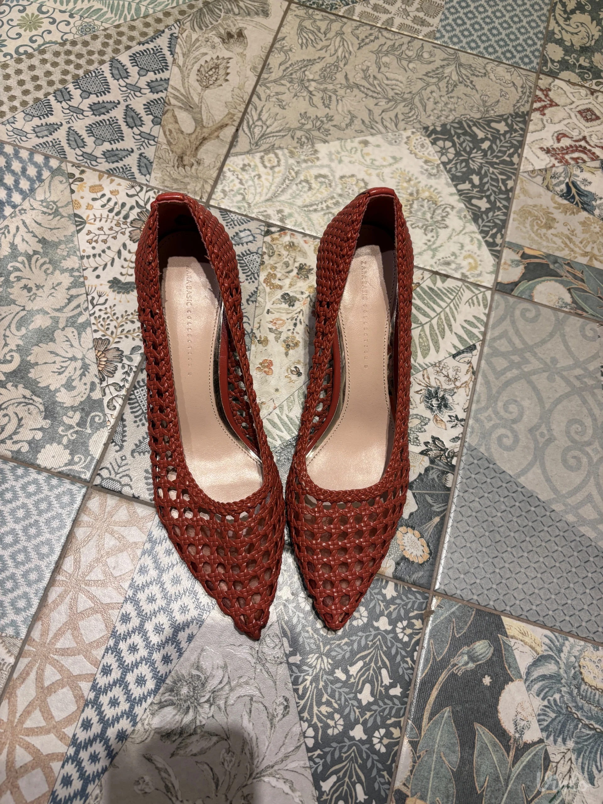 Zara stikle NOVO
