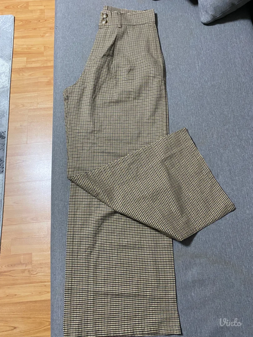 Vintage poslovne pantalone