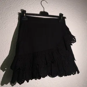 ZARA suknja sa karnerima