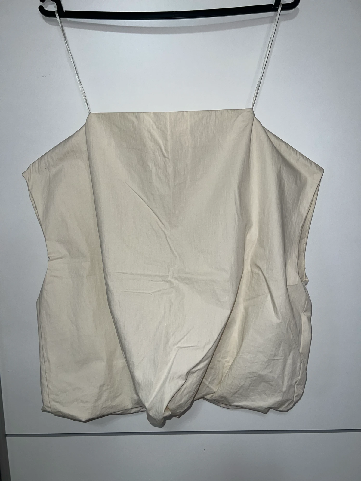 Zara novi top sa etiketom