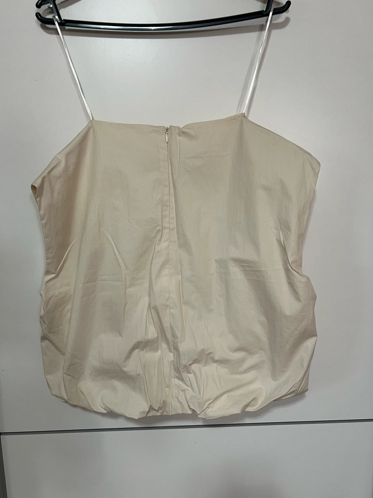 Zara novi top sa etiketom