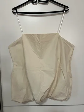Zara novi top sa etiketom