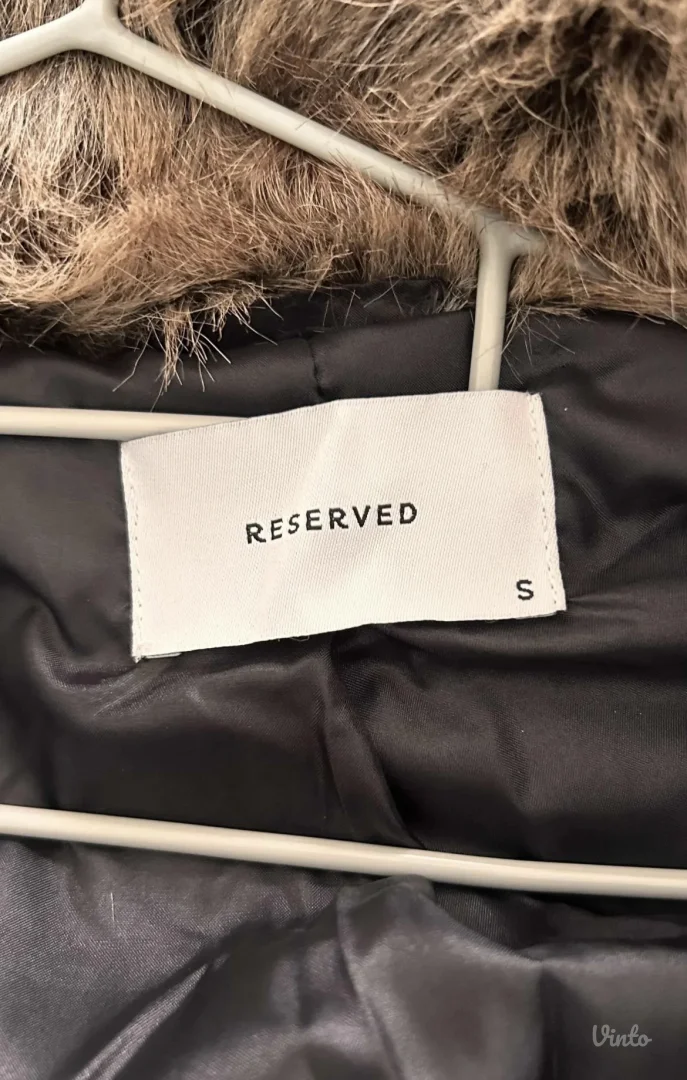 Jakna od veštačkog krzna Reserved