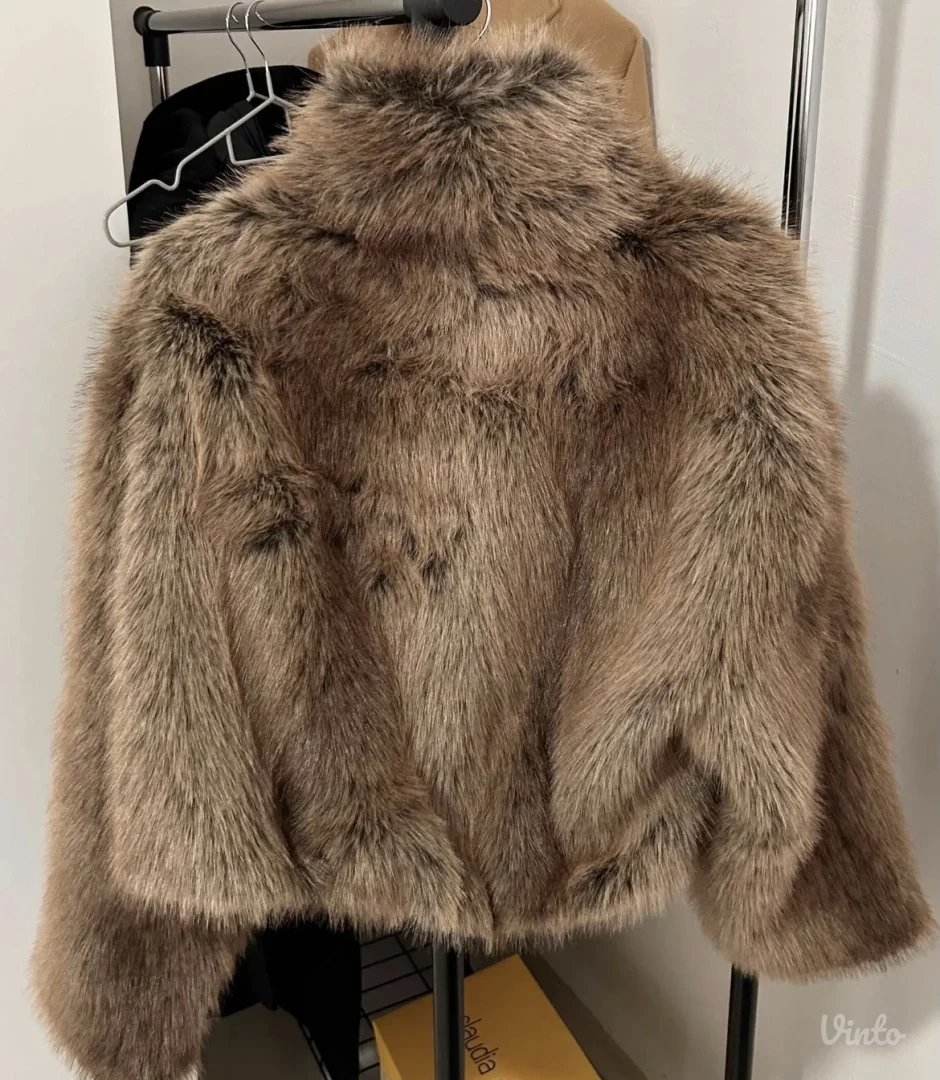 Jakna od veštačkog krzna Reserved