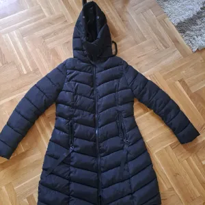 Ženska zimska jakna