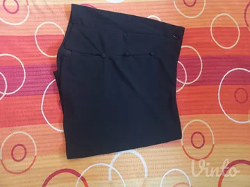 Suknja skort