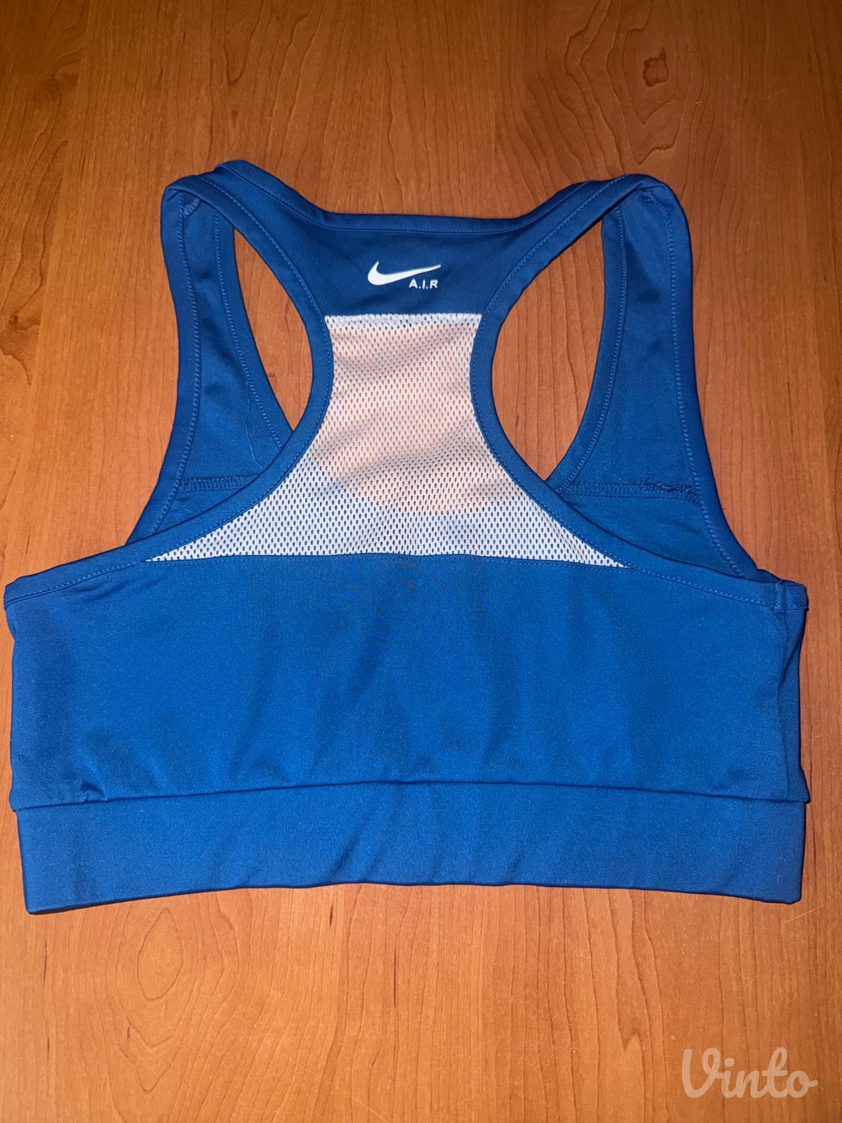 Nike top