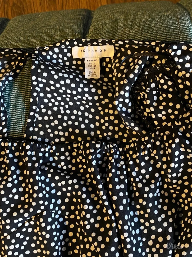 Top shop haljina na tufne