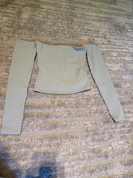 Pull and Bear top