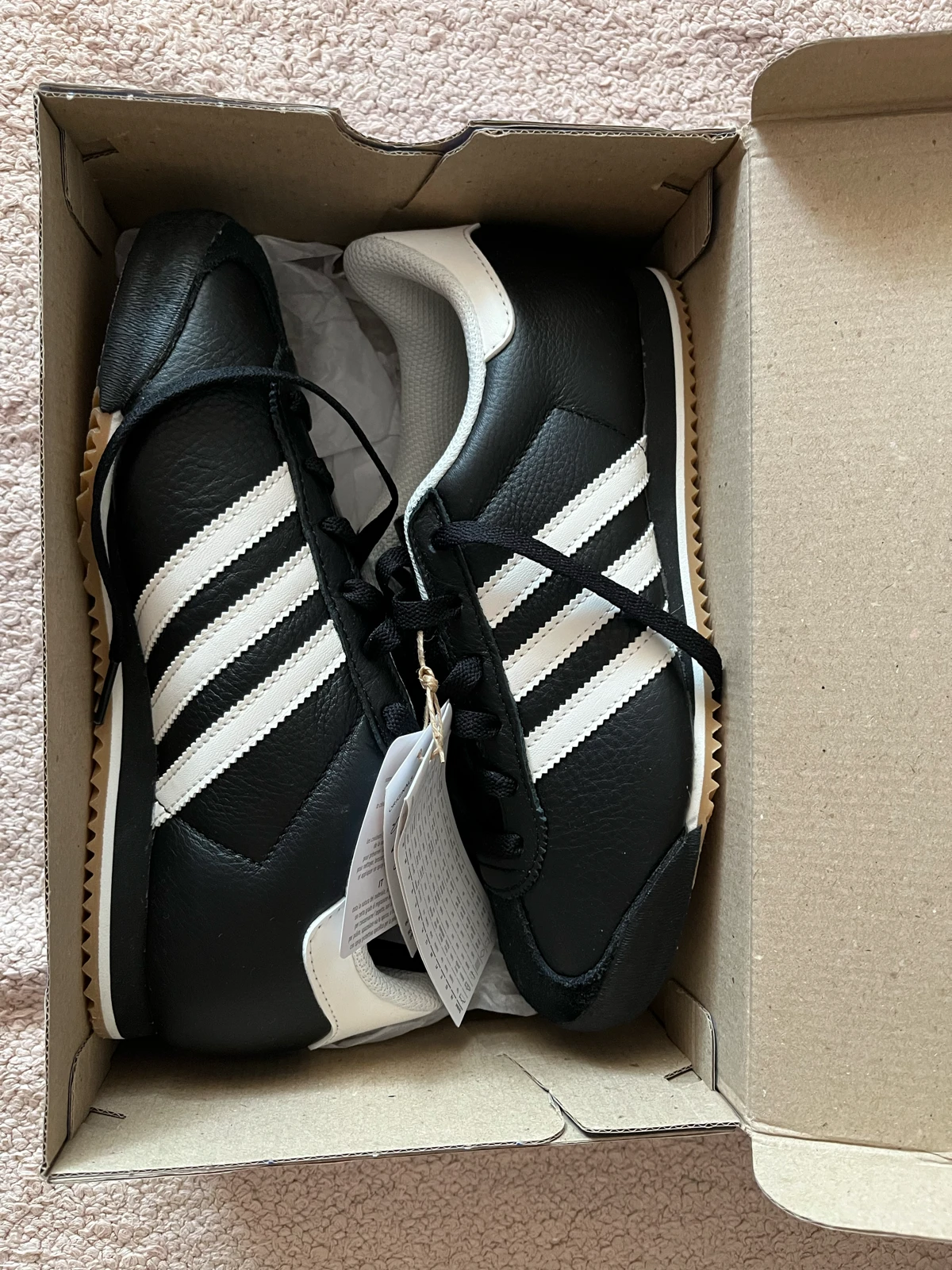 NOVE adidas patike