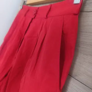 Kraće ženske pantalone