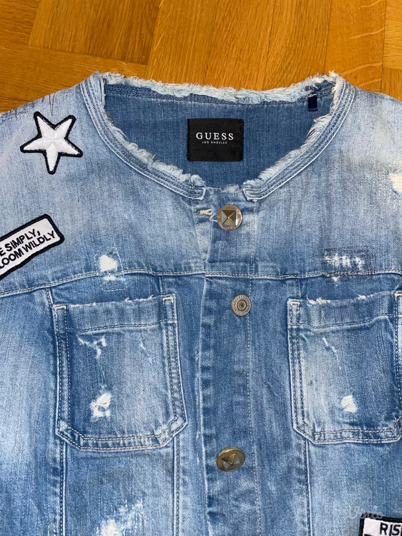 GUESS teksas jakna