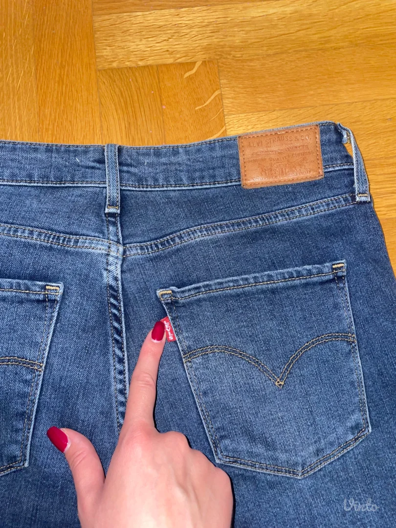 Levis teksas farmerke