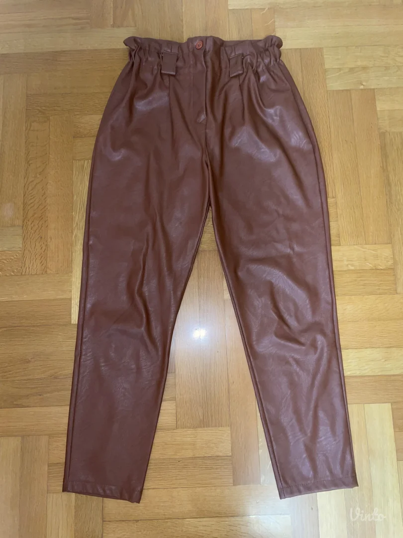 Braon kozne pantalone