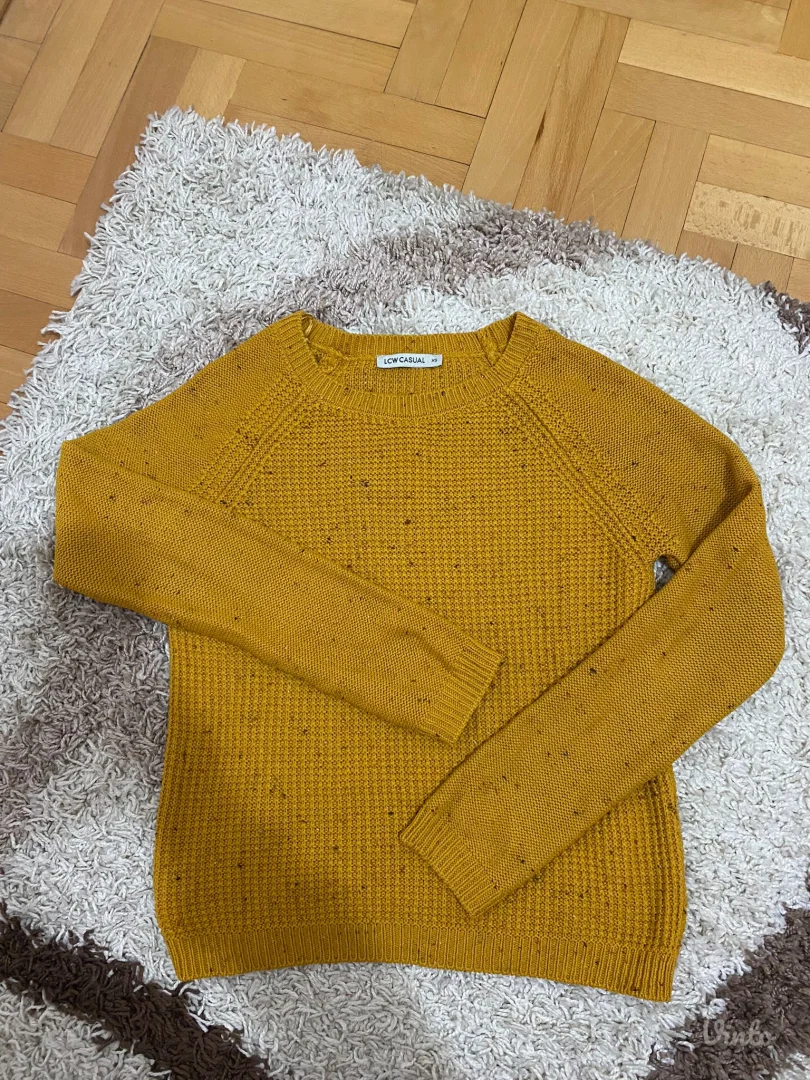 Zenski dzemperi vise komada